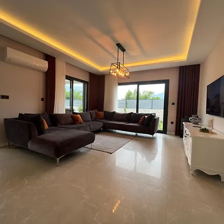 Ahu Grape Villa *