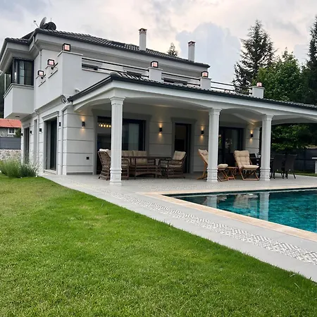 Ahu Grape Villa *